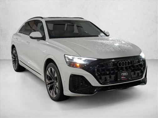 2025 Audi Q8 55 Premium Plus