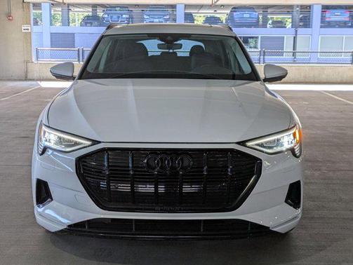 2023 Audi e-tron Premium Plus quattro