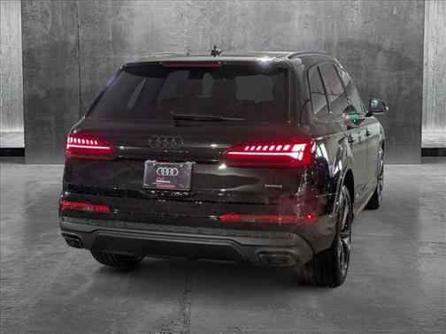 2025 Audi Q7 55 Premium Plus