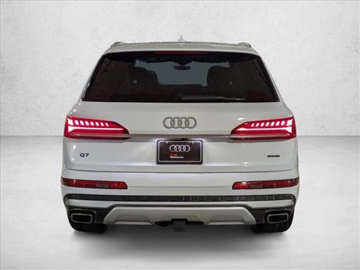 2025 Audi Q7 55 Premium