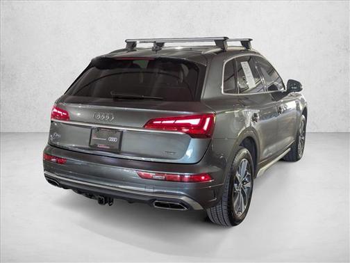 2022 Audi Q5 45 S line Premium Plus