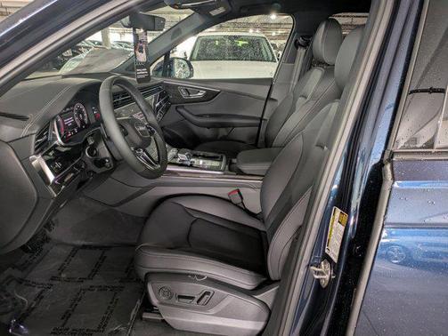 2025 Audi Q7 55 Premium Plus