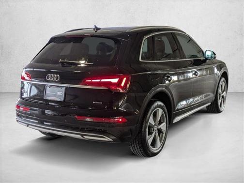 2023 Audi Q5 40 Premium