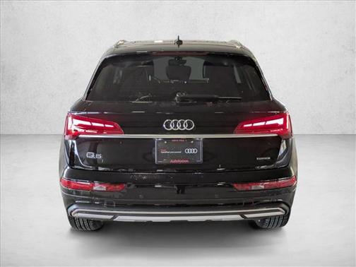 2023 Audi Q5 40 Premium