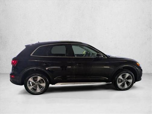 2023 Audi Q5 40 Premium