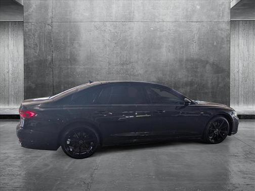 2022 Audi A8 L 55 TFSI quattro Tiptronic