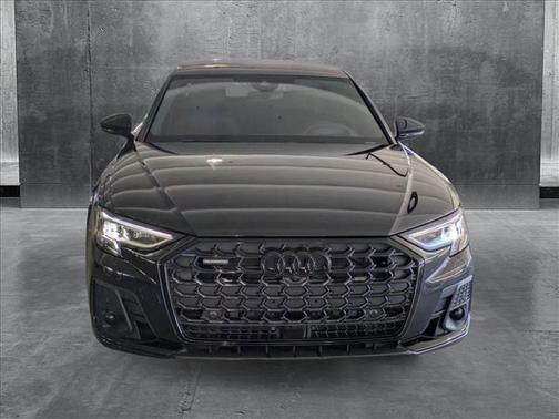 2022 Audi A8 L 55 TFSI quattro Tiptronic