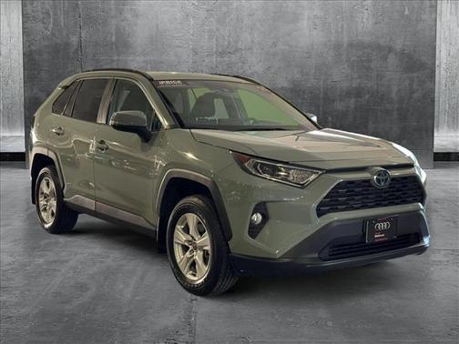 2021 Toyota RAV4 Hybrid XLE