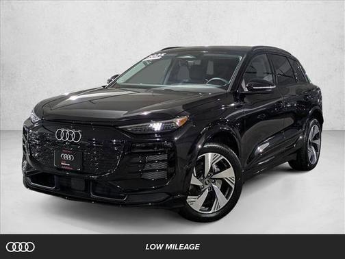 2025 Audi Q6 e-tron Premium Plus quattro