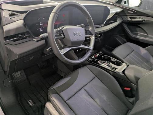 2025 Audi Q6 e-tron Premium Plus quattro