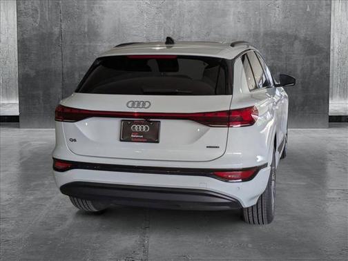 2025 Audi Q6 e-tron Premium Plus quattro