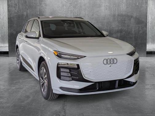 2025 Audi Q6 e-tron Premium Plus quattro
