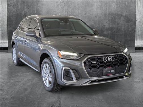 2023 Audi Q5 45 S line Premium