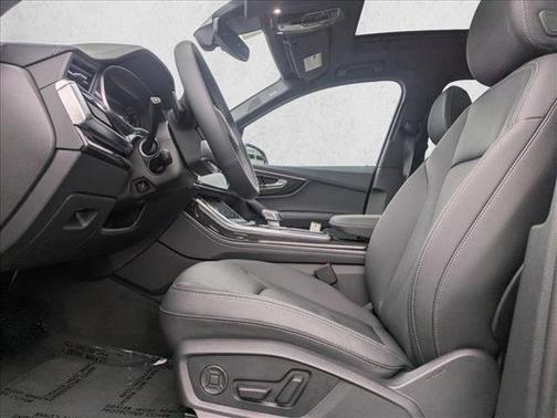 2026 Audi Q7 45 Premium Plus