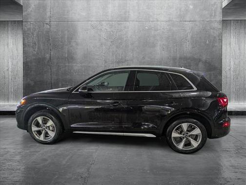 2022 Audi Q5 40 Premium
