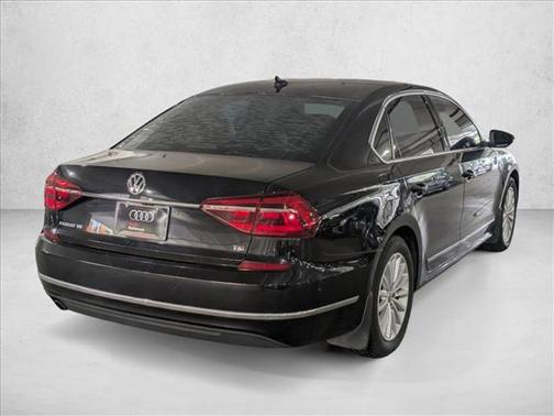 2017 Volkswagen Passat 1.8T SE