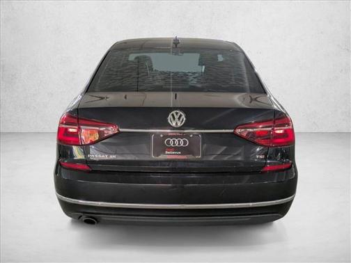 2017 Volkswagen Passat 1.8T SE