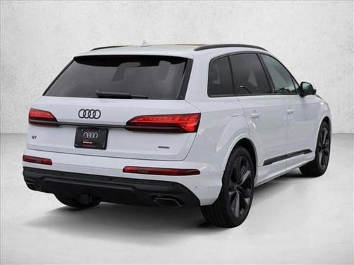Glacier White Metallic 2026 Audi Q7 55 Premium Plus