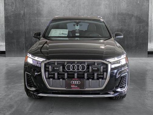 2025 Audi Q7 55 Prestige