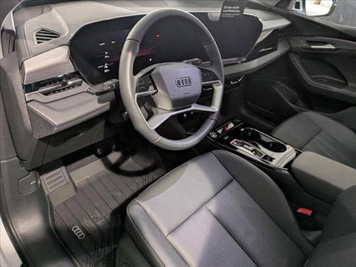 2025 Audi Q6 e-tron Premium quattro