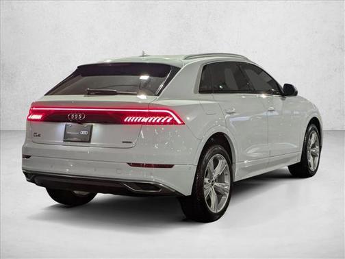 2023 Audi Q8 55 Premium