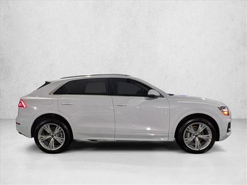 2023 Audi Q8 55 Premium