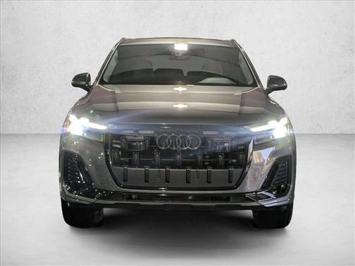 2025 Audi Q7 45 Premium Plus
