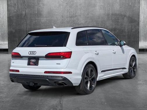 2025 Audi Q7 55 Prestige