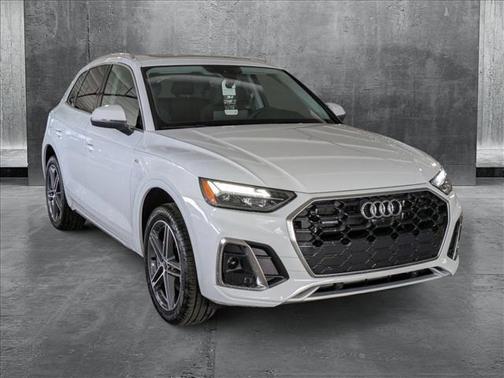 2025 Audi Q5 55 S line Premium Plus