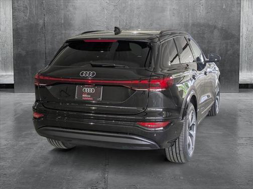 2025 Audi Q6 e-tron Premium Plus quattro