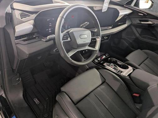 2025 Audi Q6 e-tron Premium Plus quattro
