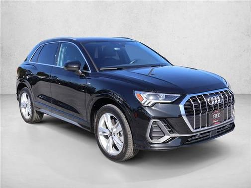 Mythos Black Metallic 2024 Audi Q3 Premium 45 TFSI S line quattro Tiptronic