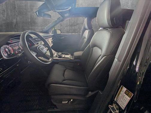 2025 Audi Q7 55 Prestige