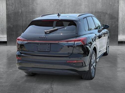 2025 Audi Q4 e-tron Premium 45 RWD