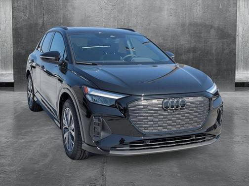 2025 Audi Q4 e-tron Premium 45 RWD
