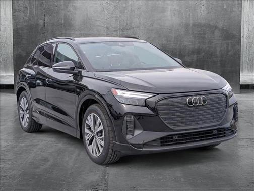 2025 Audi Q4 e-tron Premium 45 RWD