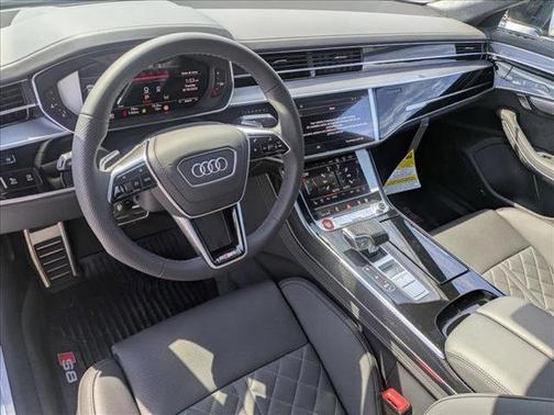 2025 Audi S8 4.0T