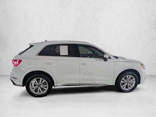 2022 Audi Q3 45 S line Premium