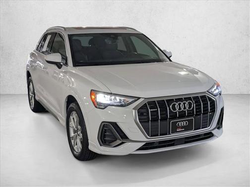 2022 Audi Q3 45 S line Premium