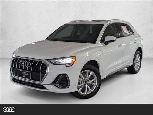 2022 Audi Q3 45 S line Premium