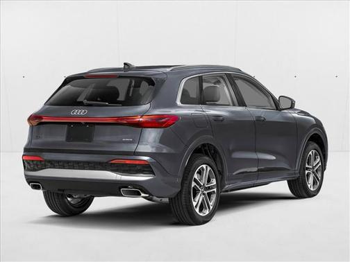 Tambora Gray Metallic 2026 Audi Q5 Premium Plus TFSI quattro S tronic