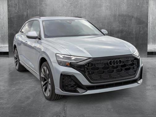 2025 Audi Q8 55 Premium Plus