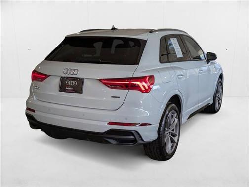2024 Audi Q3 45 S line Premium Plus