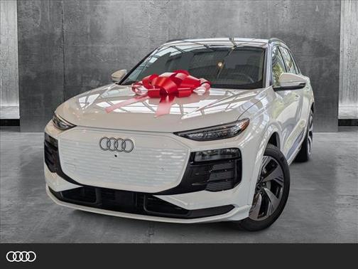 2025 Audi Q6 e-tron Premium Plus quattro