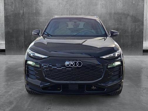 2025 Audi Q6 e-tron Premium Plus quattro