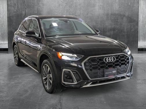 2022 Audi Q5 45 S line Premium