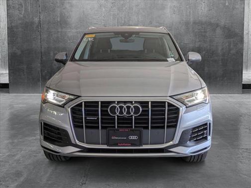 2022 Audi Q7 55 Premium