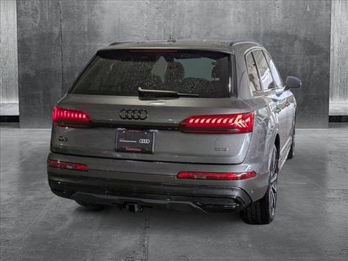 2023 Audi Q7 55 Prestige