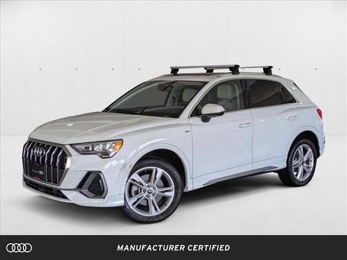2022 Audi Q3 45 S line Premium