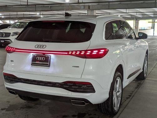 2025 Audi Q5 Premium Plus